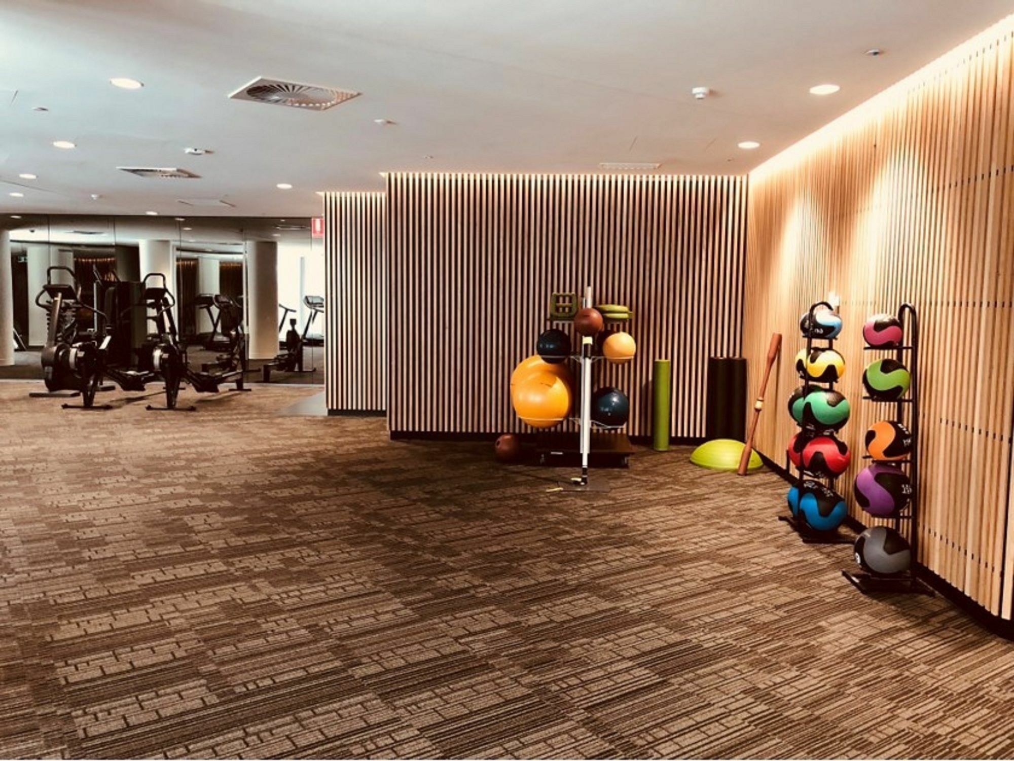 Winston Apartments Docklands Мельбурн Экстерьер фото